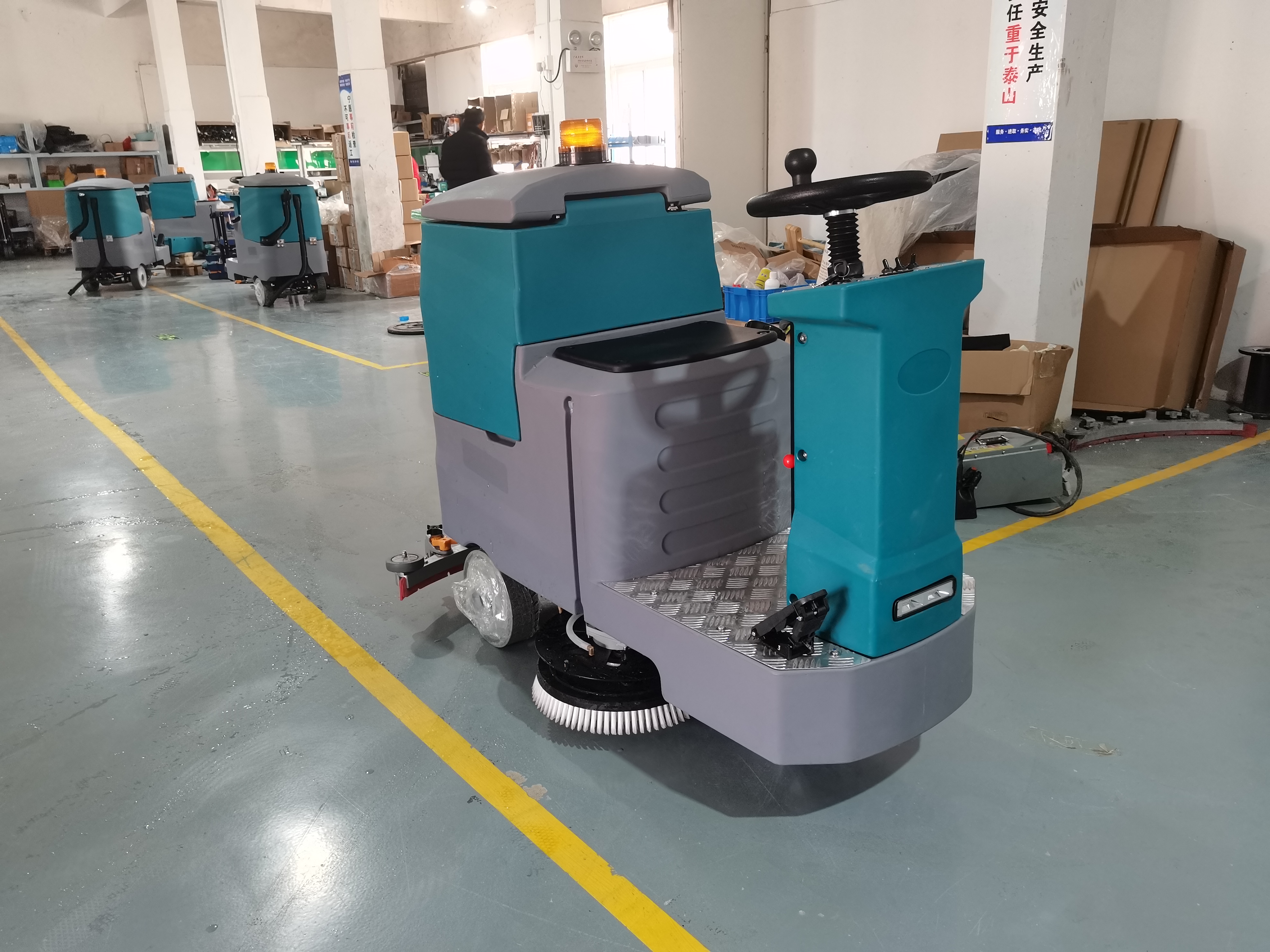 <b>新款RYQ810型号洗地机</b>